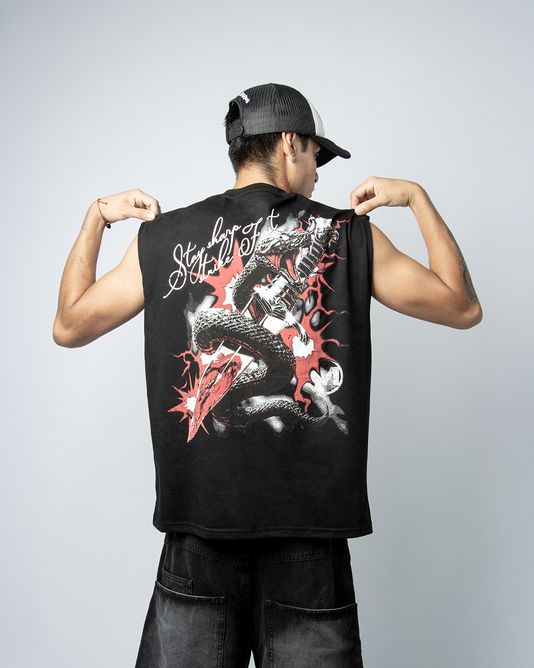 VIPER SLEEVELESS TEE