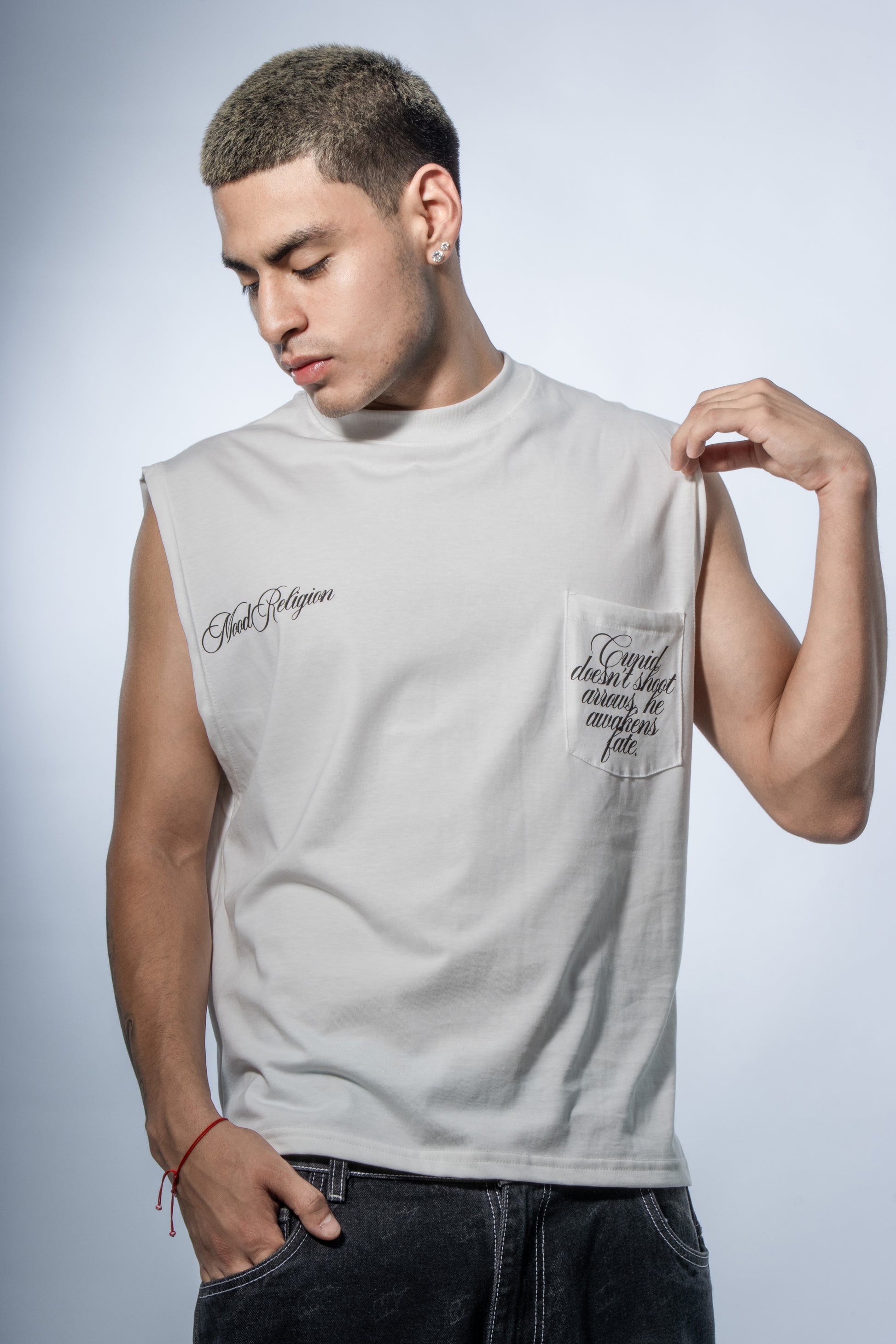 MOOD RELIGION SLEEVELESS TEE