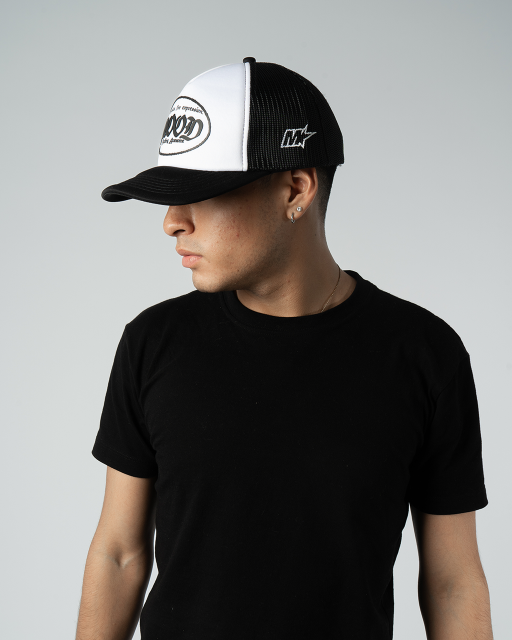 GORRA TRUCKER HAT BLACK